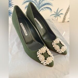 Manolo Blahnik Hangisi 105 Heels Green Linen Pearl  Size 38